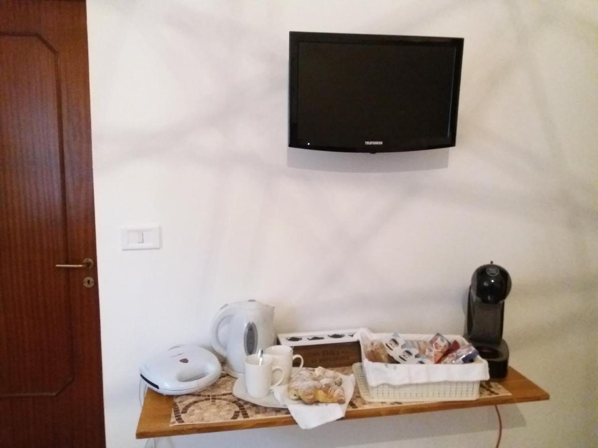 Bed & Breakfast Acquaviva Di Vullo Vincenzo Acquaviva Platani Bagian luar foto