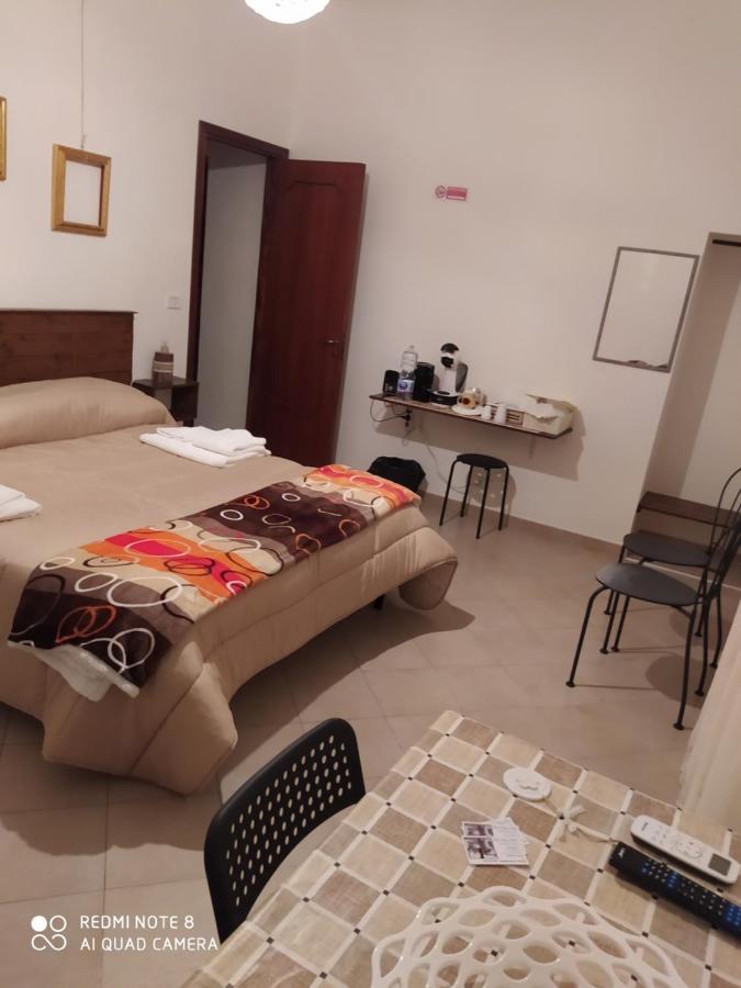 Bed & Breakfast Acquaviva Di Vullo Vincenzo Acquaviva Platani Bagian luar foto