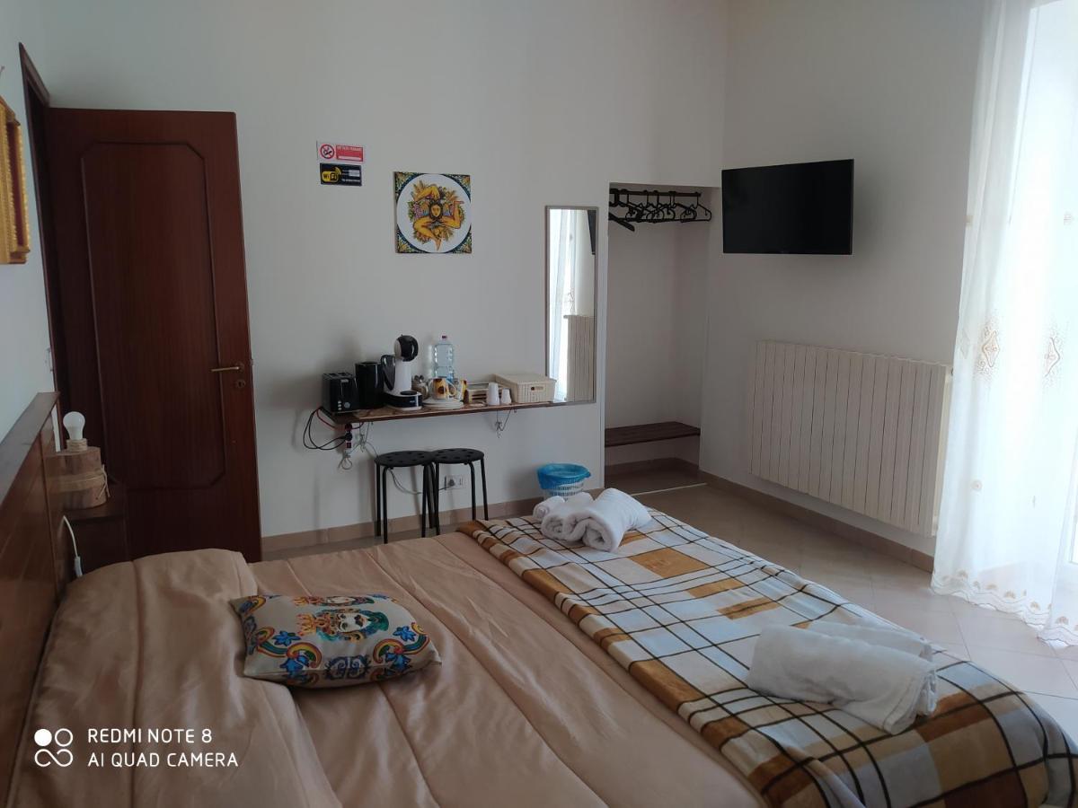 Bed & Breakfast Acquaviva Di Vullo Vincenzo Acquaviva Platani Bagian luar foto