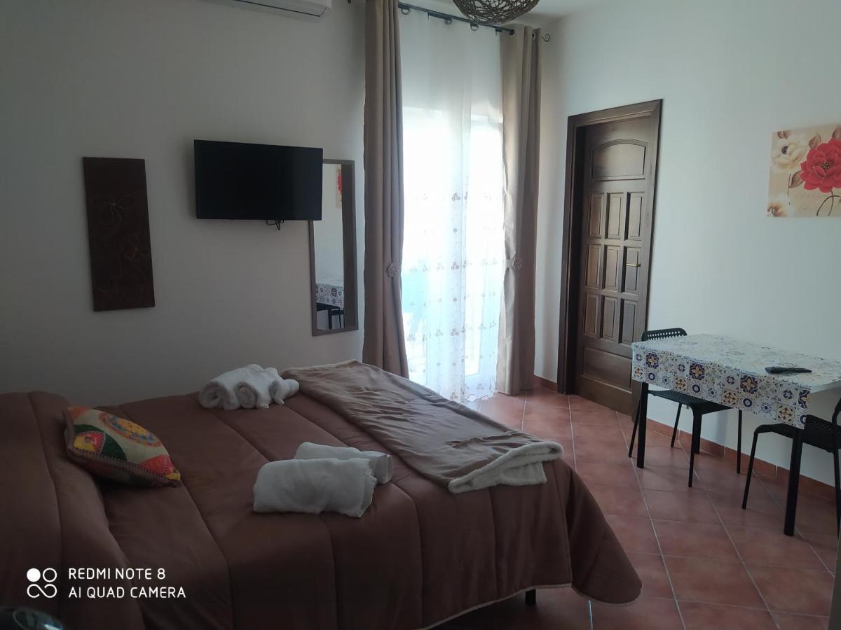 Bed & Breakfast Acquaviva Di Vullo Vincenzo Acquaviva Platani Bagian luar foto