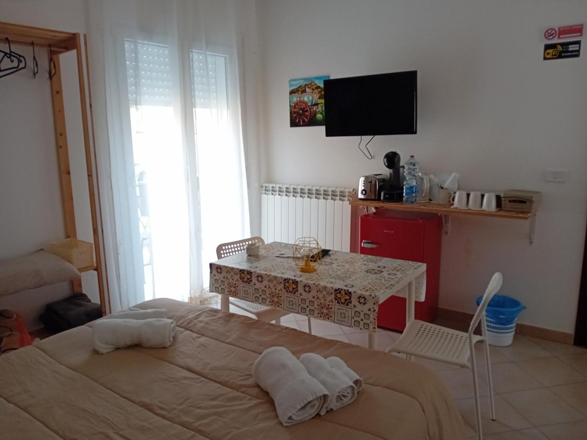 Bed & Breakfast Acquaviva Di Vullo Vincenzo Acquaviva Platani Bagian luar foto