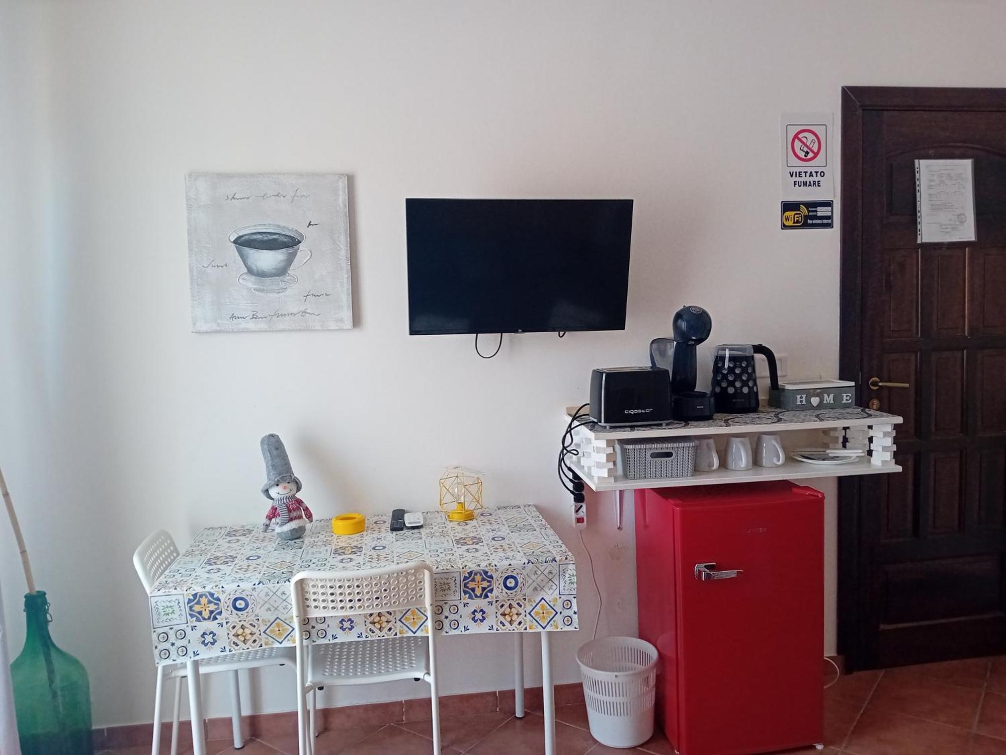 Bed & Breakfast Acquaviva Di Vullo Vincenzo Acquaviva Platani Ruang foto